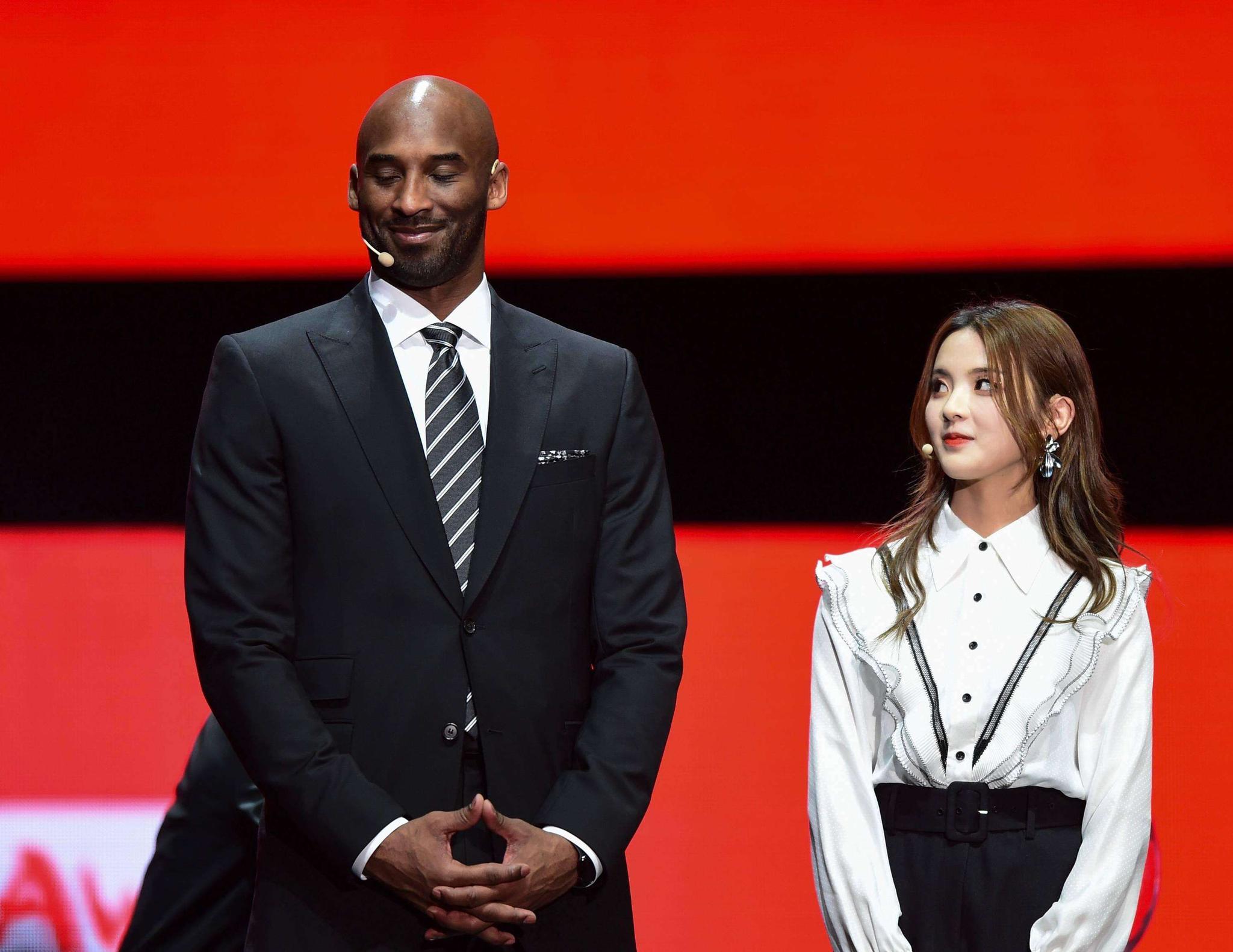 中国女足0-8惨败英格兰女足，张琳艳造险，斯坦韦戴帽